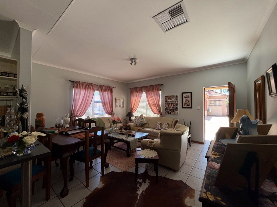 3 Bedroom Property for Sale in Upington Rural Northern Cape